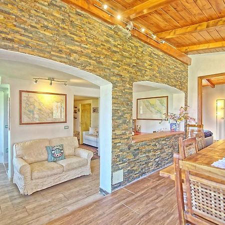 La Casa Fra Gli Ulivi Luxury Apartments With Pool Near Cinque Terre And Tuscany Monte Marcello Bagian luar foto