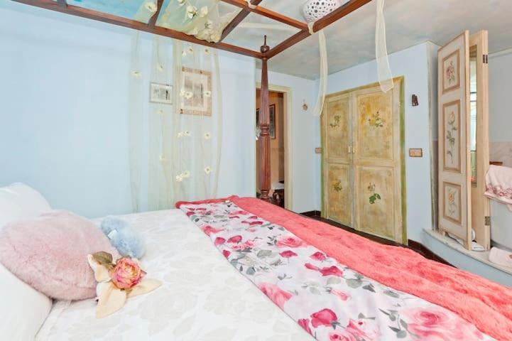 La Casa Fra Gli Ulivi Luxury Apartments With Pool Near Cinque Terre And Tuscany Monte Marcello Bagian luar foto