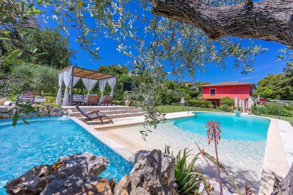 La Casa Fra Gli Ulivi Luxury Apartments With Pool Near Cinque Terre And Tuscany Monte Marcello Bagian luar foto