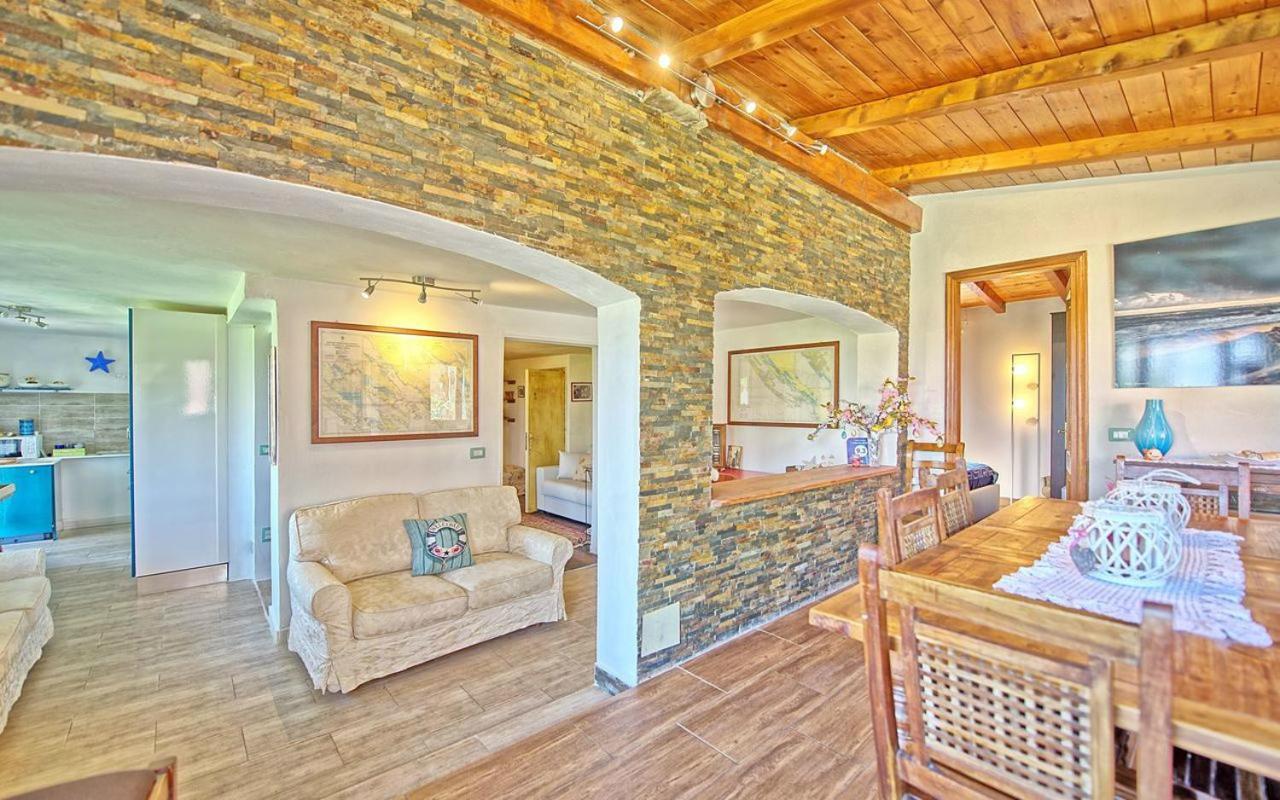 La Casa Fra Gli Ulivi Luxury Apartments With Pool Near Cinque Terre And Tuscany Monte Marcello Bagian luar foto
