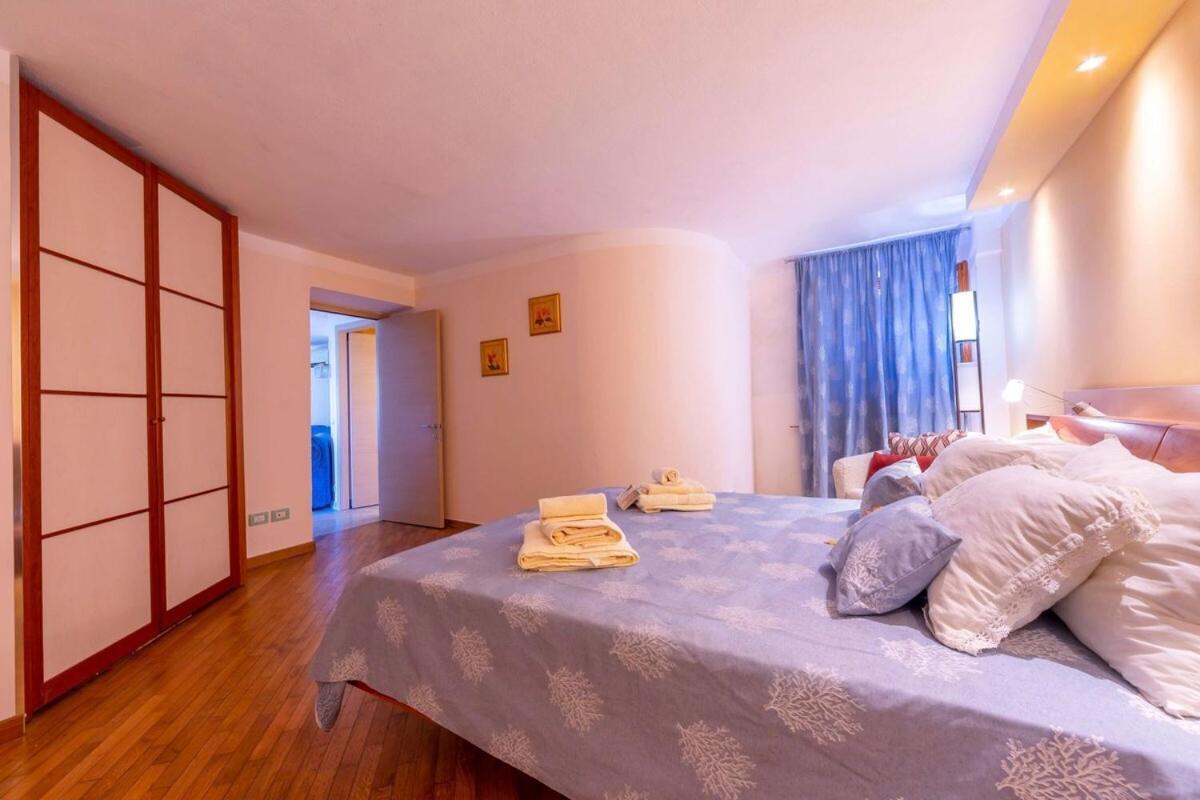 La Casa Fra Gli Ulivi Luxury Apartments With Pool Near Cinque Terre And Tuscany Monte Marcello Bagian luar foto